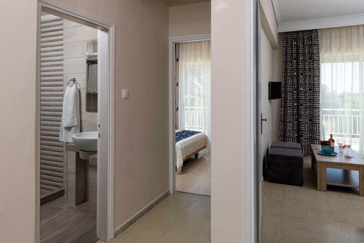 Georgalas Rest Apartments Nea Kallikrateia ภายนอก รูปภาพ