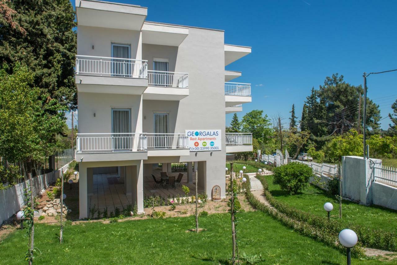 Georgalas Rest Apartments Nea Kallikrateia ภายนอก รูปภาพ